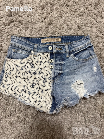 Къси гащи Guess, снимка 3 - Къси панталони и бермуди - 51719956