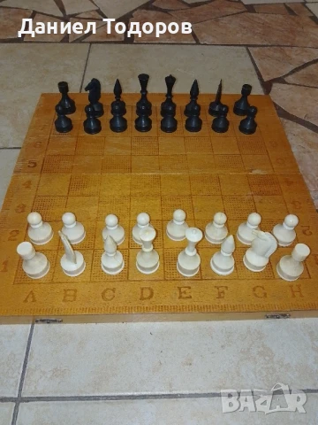 Стар шах- 34 х 34см. 