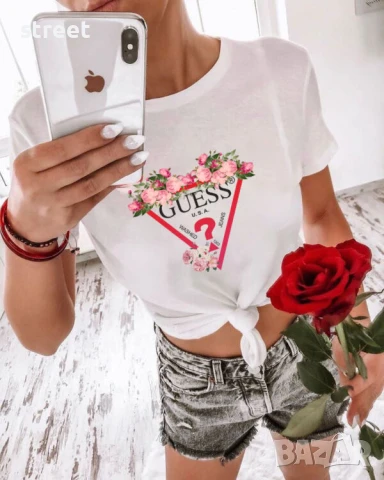 Дамски тениски GUESS Flowers 