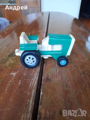 Стара играчка трактор #4, снимка 2 - Други ценни предмети - 52146400
