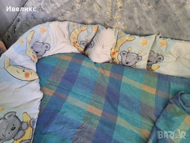 обиколник за легло + чаршаф от комплекта , снимка 2 - Бебешки легла и матраци - 51800845