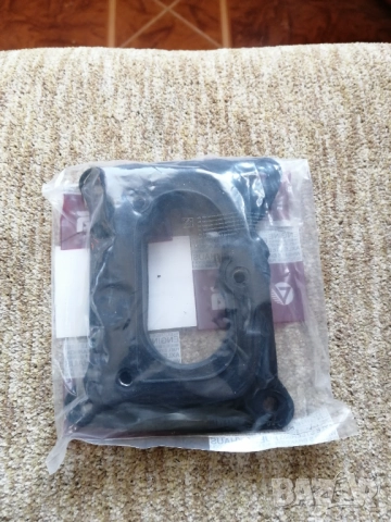 Фланец карбуратор SKODA FELICIA