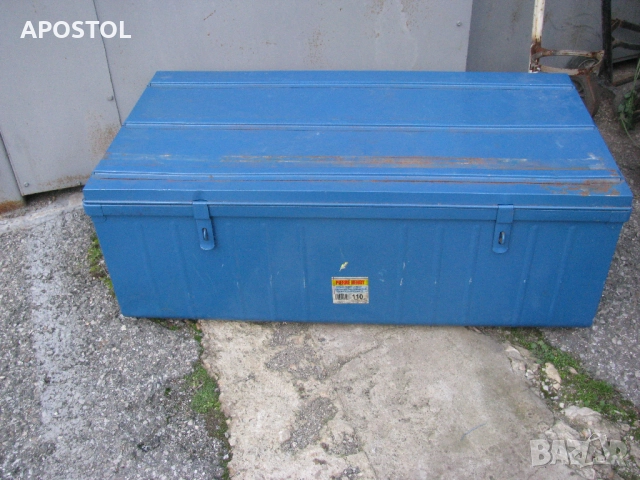 метална кутия сандък 