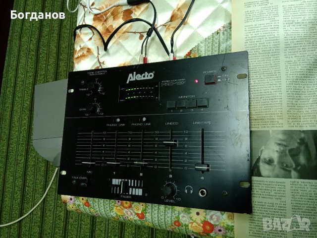 МИКСЕР ALECTO PRO-137 STEREO AUDIO MIXER 4 КАНАЛЕН+МИКРОФОНЕН ВХОД, снимка 2 - Ресийвъри, усилватели, смесителни пултове - 37705966