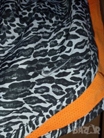 Шорти Nike M , снимка 7 - Къси панталони и бермуди - 37703118
