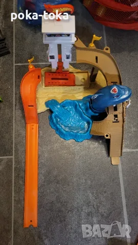 Писти Hot Wheels