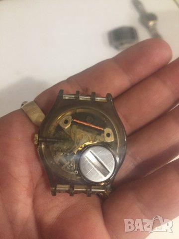 Часовник Swatch Не е тестван , снимка 1 - Антикварни и старинни предмети - 30238128