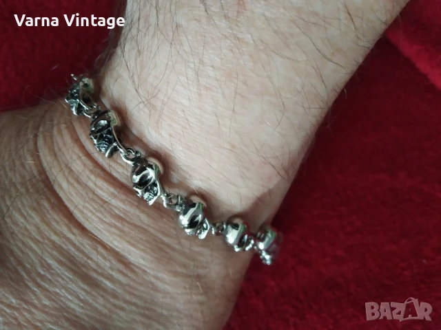 Гривна с черепи. CROOP.