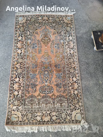 Персийски килим 