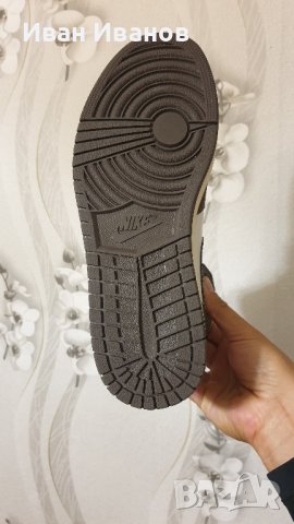 оригинални маратонки  Jordan 1 High Travis Scott x Cactus Jack  номер 43 , снимка 7 - Маратонки - 42528257