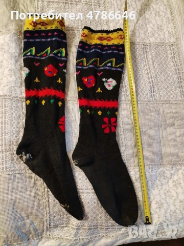 Народни носии Чорапи, снимка 2 - Антикварни и старинни предмети - 54083970