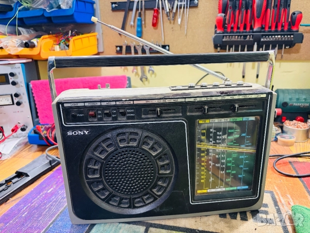 Радиоприемник Sony ICF-8900l
