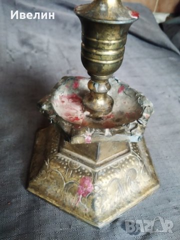 стар метален свещник, снимка 2 - Антикварни и старинни предмети - 29365342