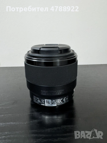 Обектив Sony SEL50F18F