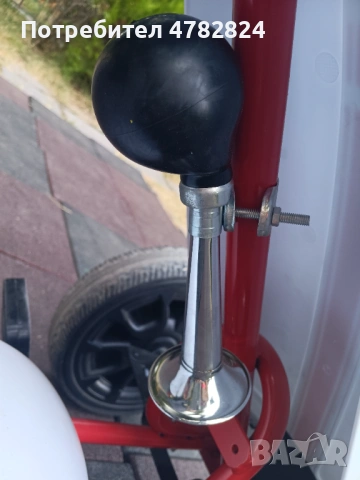 ABARTH Пластмасова картинг кола с педали, бяла + подарък розова каска, снимка 10 - Детски велосипеди, триколки и коли - 54033171