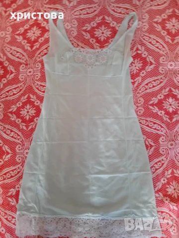 Сатенена нощничка и ..., снимка 4 - Нощници - 51241400