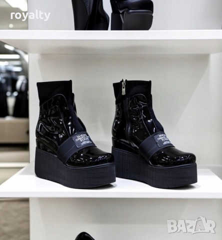 Боти на платформа - черен лак, снимка 2 - Дамски боти - 54159262
