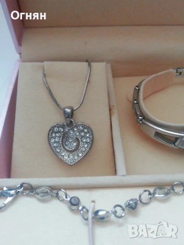 Комплект за подарък Часовник - Гривна НОВО, снимка 3 - Дамски - 50748486