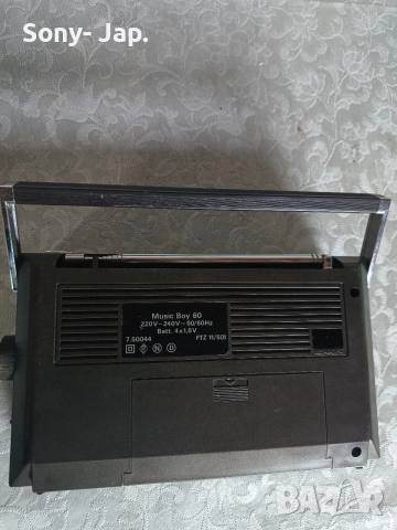 радио-Grundig Music boy 60, снимка 2 - Радиокасетофони, транзистори - 55753648