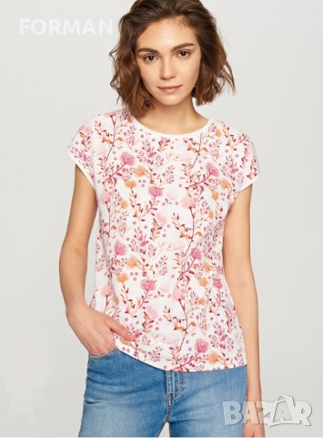 СТИЛНА блуза на розово-коралови цветчета, снимка 1 - Тениски - 40763681