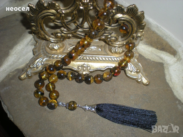 Кехлибарена броеница от натурален балтийски кехлибар цвят черен в мед /с фосили/ 36.29гр.гр., снимка 4 - Други - 49610943