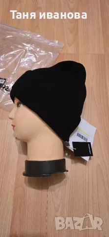 Dsquared2-зимна шапка , снимка 5 - Шапки - 56546504