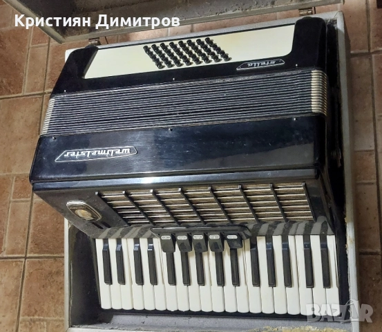 Акордеон Weltmeister Stella , снимка 3 - Акордеони - 52570315