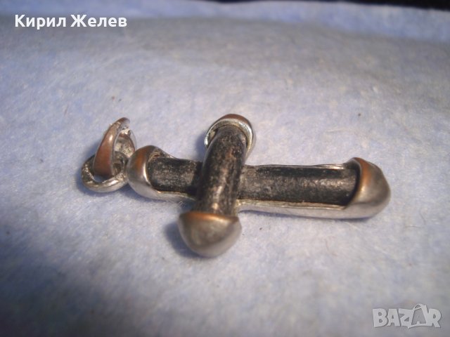 СТАРО МЕДНО СРЕБРИСТО АРТ КРЪСТЧЕ МЕДАЛЬОН с АПЛИКАЦИЯ от КОЖА 21322, снимка 10 - Колиета, медальони, синджири - 36903470