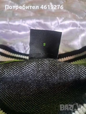 Продавам Блуза на Hugo Boss Спешно!!!, снимка 4 - Блузи - 52414067