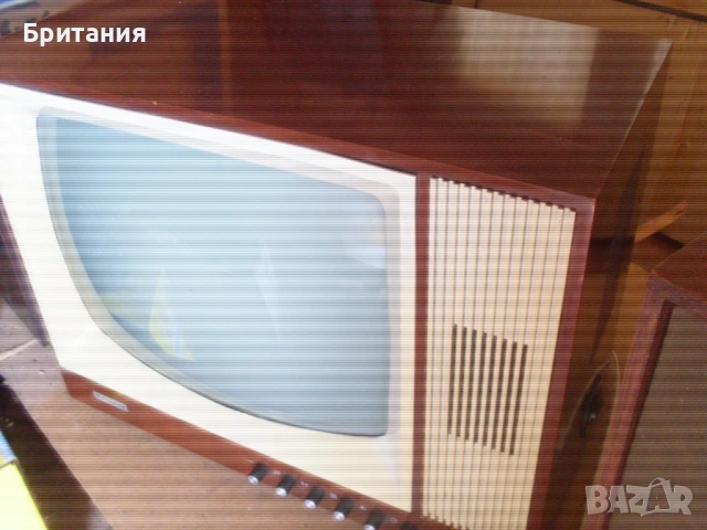 Стар български телевизор с покривало и крака., снимка 6 - Антикварни и старинни предмети - 50585179