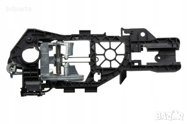 Комплект основа за дясна външна дръжка, VW, Passat B6 B7, CC,, снимка 2 - Части - 56141834
