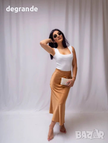 Дамски комплект пола и потник