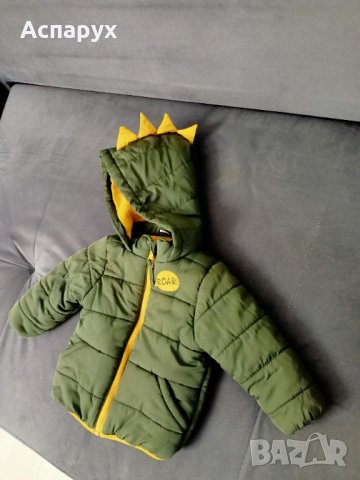 Детско зимно яке с качулка размер 6-9 месеца , снимка 2 - Детски якета и елеци - 42886834