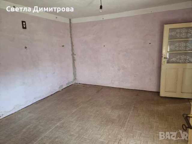 Продавам къща с дворно място в с. Дъбовик, снимка 14 - Къщи - 50255995