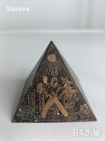 Vintage , бронзови, енергийни пирамиди с египетски мотиви , снимка 12 - Статуетки - 53020015