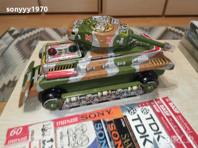 МЕТАЛЕН-ЛАМАРИНЕН ТАНК ЗА КОЛЕКЦИЯ 1803261851LCHERY1, снимка 2 - Колекции - 53890212