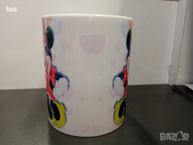 Порцеланова чаша на Мики Маус / Mickey Mouse, снимка 2 - Чаши - 37024512