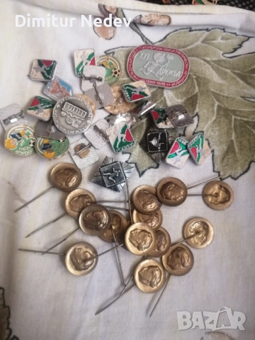 Емайлирани колекционерски значки и медали , снимка 6 - Колекции - 52378737