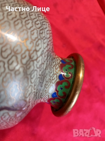 КЛОАЗОНЕ, Ваза Бронз с Клетъчен Емайл, снимка 3 - Антикварни и старинни предмети - 52328915