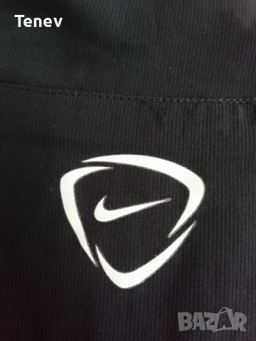 Manchester United Nike оригинално яке горнище Манчестър Юнайтед , снимка 4 - Спортни дрехи, екипи - 40012410