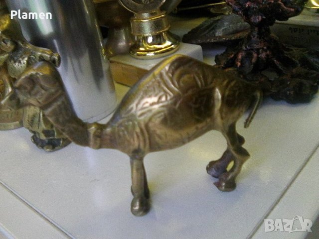 Месингова камила сувенир, снимка 1 - Антикварни и старинни предмети - 36663507