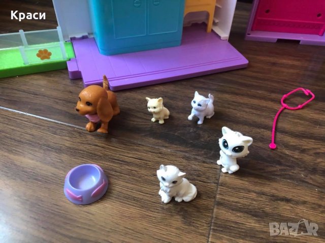 Сгъваема Ветеринарна клиника Барби, снимка 5 - Кукли - 30766454