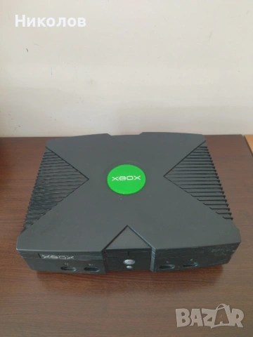 Продавам конзола XBOX Original(Classic) 120GB,хакната с чип