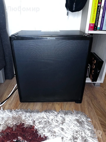 Mini fridge (малък хладилник)