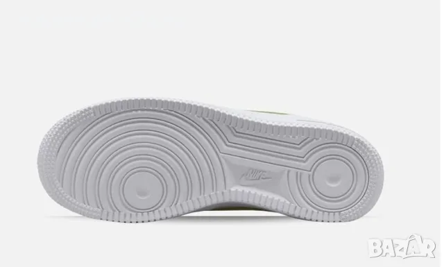 ОРИГИНАЛНИ Бели Маратонки Nike Air Force 1 LV8 GS White 36; 36,5; 37.5; 38; 38.5, снимка 5 - Спортни обувки - 56096064