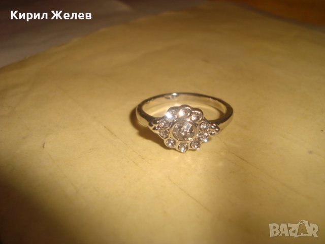 ПРЕКРАСЕН НЕЖЕН АРТ ПРЪСТЕН МЕД с БЯЛА ПОЗЛАТА и ФАСЕТИРАНИ БЛЕСТЯЩИ ЦИРКОНИ 27756, снимка 3 - Пръстени - 37510150