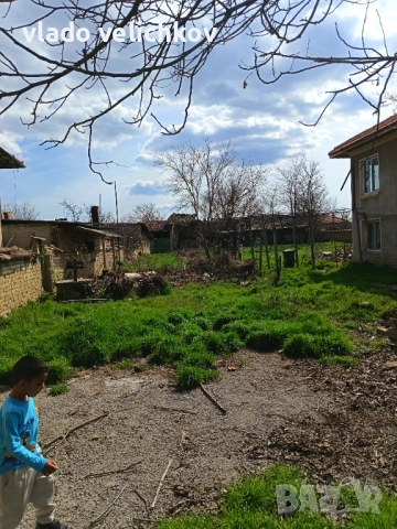 Продавам имот в село Ресен обл Велико търново, снимка 7 - Къщи - 53990801