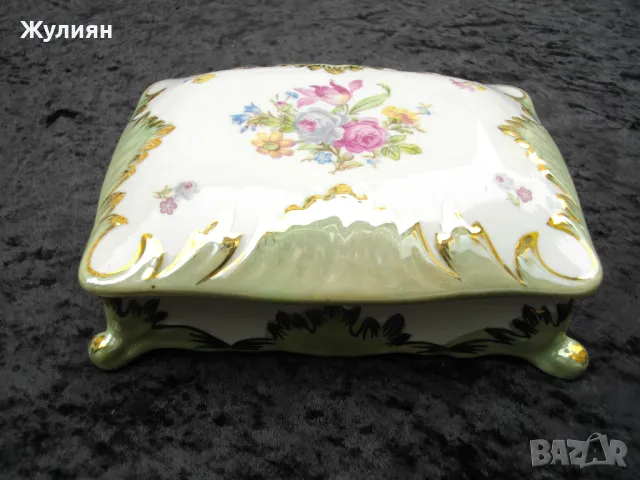 СТАРА БЪЛГАРСКА ПОРЦЕЛАНОВА КУТИЯ ЗА БИЖУТА СИП , снимка 1