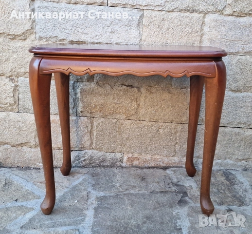 Елегантна дървена масичка в френски стил, снимка 2 - Маси - 54045844