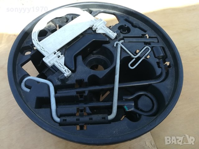 RENAULT-КРИК КУКА ТЕГЛИЧ КЛЮЧ ЗА ГУМИ-КОМПЛЕКТ 2309231746